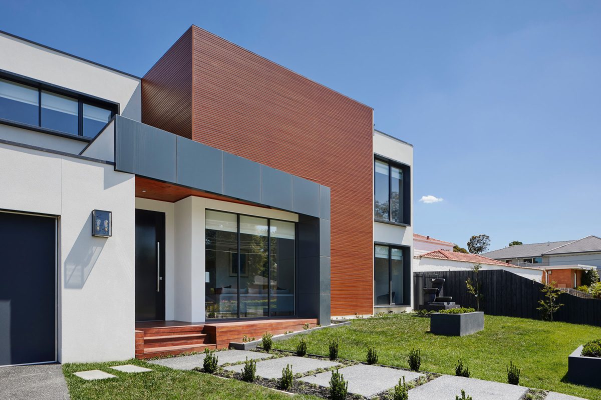 Canberra’s ‘million dollar club’ grows, as median house prices hit $1.055 million image