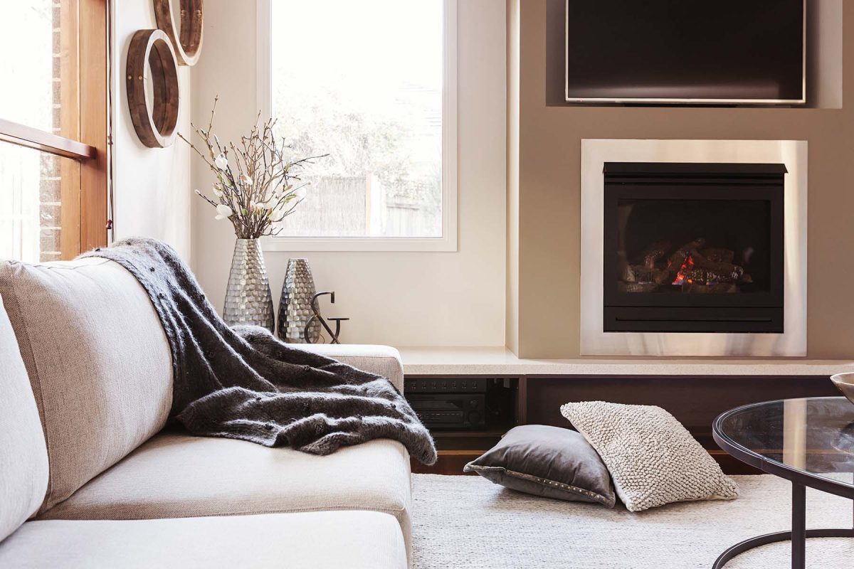 Selling in winter    image